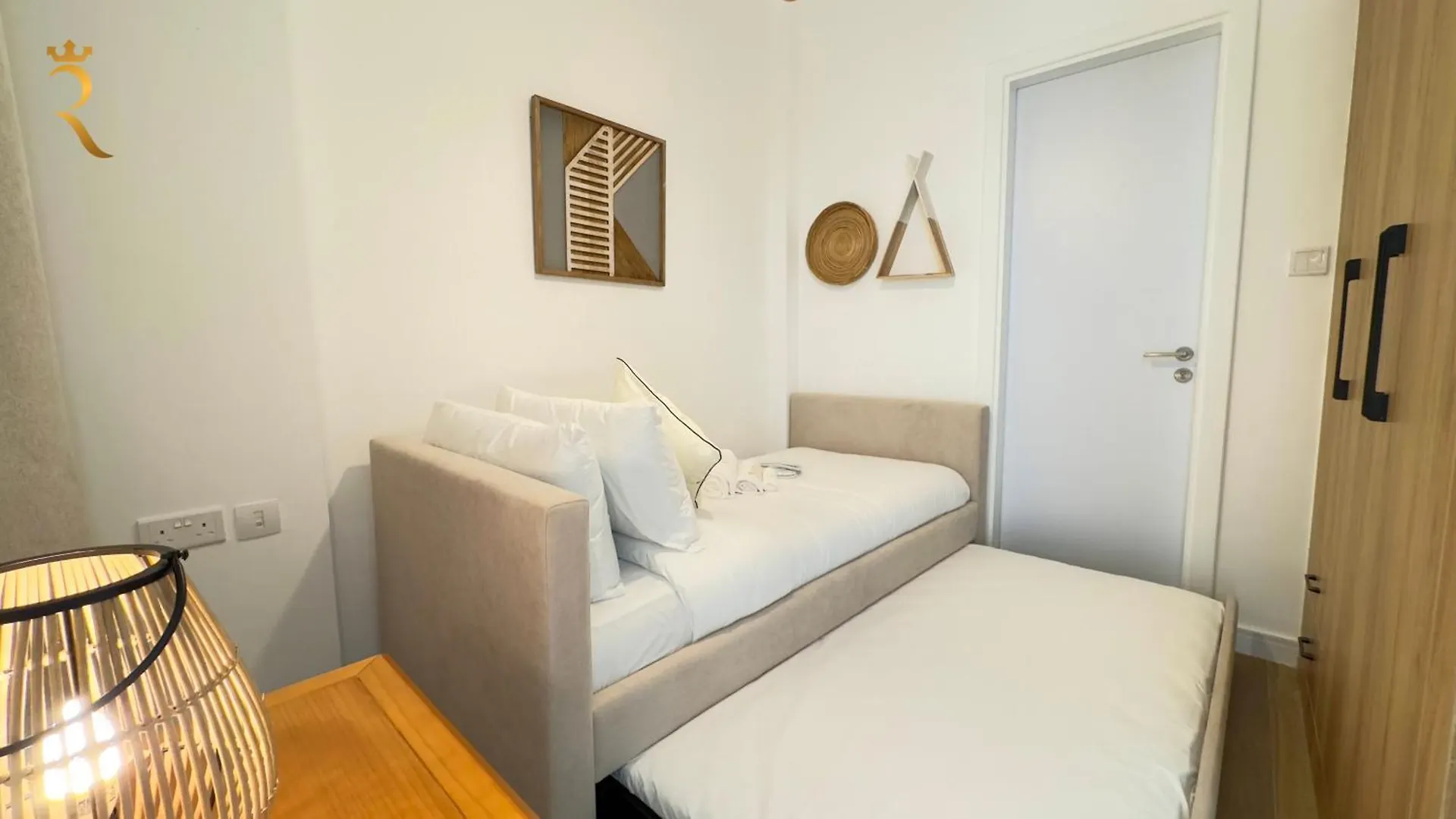 Chic 2Br Oasis Masdar City Escape Abú Dhabí 0*,
